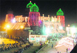The illuminated Gurdwara Dukh Nivaran Sahib in Ludhiana on the eve of Baisakhi