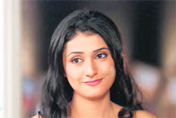 Ragini Khanna in Teen Thay Bhai