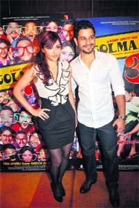 Work bond: Soha Ali Khan & Kunal Khemu
