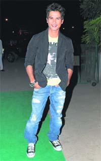 Desi Cruise: Shahid Kapur