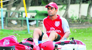 After sharing the orange cap with Sachin Tendulkar in IPL 4, Paul Valthaty says it is the blue cap that he really wants to wear