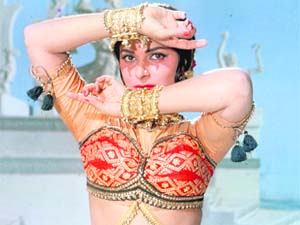 Dance per se in Guide transcends the limits of sheer performance to play a character in the film and, at the same time, gives a voice to Rosie