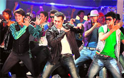 Salman Khan gets to play many actors in the song Character Dheela
