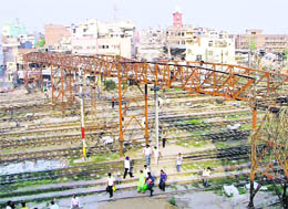 A view of the 105 year-old Lakkar Pull that is to be dismantled