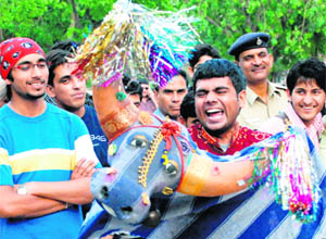 Artistes stage the play ‘Rocket Ho Ya Bomb, Pehno Condom’ at Sector 17 in Chandigarh on Friday.