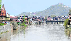 The Jhelum passing through Srinagar in a serpentine way presents a panoramic view.