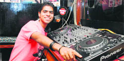 DJ Sameer 