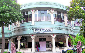 An outside view of the Indian Academy of Fine Arts, Amritsar.