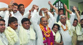 The DPCC today felicitated 10 nominated councillors in the Municipal Corporation of Delhi
