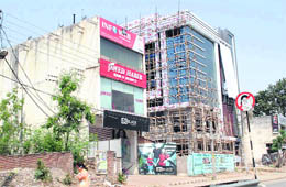 Commercial complex coming up on Bhupindra Road in Patiala 