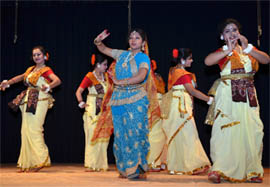 Dance-drama "Bhanusingher Padabali" celebrates the 150th birth anniversary of Gurudev Rabindranath Tagore in New Delhi. Tribune photo 
