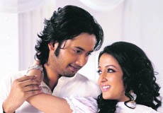 Based on Tagore's works, Natobar Not Out, starring Raima Sen and Bangladeshi actor Mustafa Prakash, was a Bengali comedy made in 2010