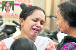 Loval, daughter of Shanti Devi, breaks down on learning about her mothers death (inset) Shanti Devi. in Laxmi Nagar, Ludhiana, on Monday. 
