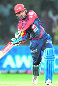 Virender Sehwags absence from the remaining matches of IPL will be a big blow for Delhi Daredevils. 