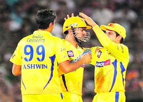 Chennai Super Kings R Ashwin (L), M S Dhoni (C) and Suresh Raina