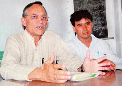AP Juyal (left), vice-president of the Uttarakhand Kranti Dal (Panwar faction), addresses a press conference in Dehradun on Wednesday.