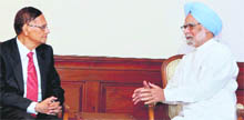 Prime Minister Manmohan Singh with Sri Lankan External Affairs Minister GL Peiris during a meeting