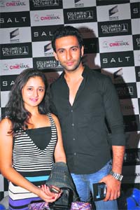 LOVE GURUS: Rashmi and Nandish