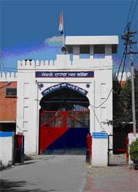 An inmate of the Central Jail, Bathinda, died on Thursday. He was admitted to the de-addiction centre inside the jail premises.