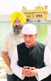 Haji Ghulam Ahmad Bilour 