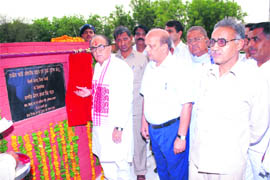 Finance Minister Capt. Ajay Singh Yadav lays the foundation stone of the Rajiv Gandhi Herbal Park and Eco-Tourism Centre in Rewari.