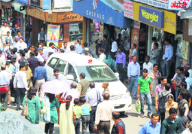 A VIP vehicle was recently spotted in the no-vehicle zone on the Mall Road in Shimla