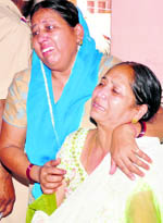 Sonias mother breaks down after learning about her death