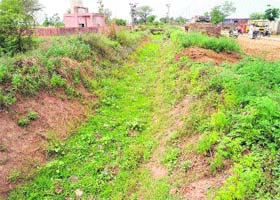 A view of a canal without water in the Hiranagar block of Kathua district
