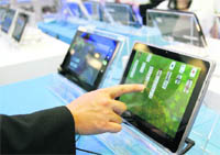 The device would be on sale by Christmas and cost under $1,000