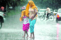 A mother-son duo tries to save itself from rain