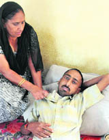 Charanjit Singh with his mother Amarjit Kaur at the Hansraj dharamshala of the PGI in Chandigarh.