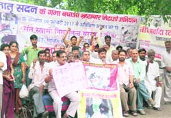 A joint forum of social organisations hold an agitation in support of the Matra Sadan save Ganga drive in Haridwar