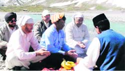 Pratham darshan pooja, marking the beginning of the Amarnath yatra, being held at Panjtarni