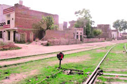 An unmanned railway crossing opposite Sant Nagar colony in Nabha