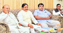 BJP President Nitin Gadkari addresses a meeting of state ministers in Dehradun on Saturday. Also seen in the picture is Uttarakhand Chief Minister Ramesh Pokhriyal Nishank.