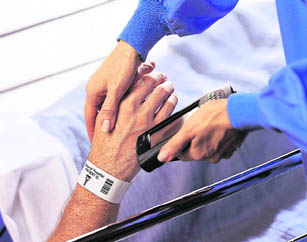 Government hospitals around the country should have the basic facilities required for patient care
