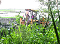 The Katlaur Bahri drain in Chamkaur Sahib being cleaned.