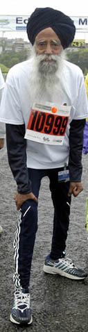 Fauja Singh at a marathon in Edinburgh