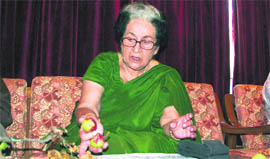 Congress leader Vidya Stokes addresses mediapersons in Shimla on Sunday.