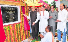 From left: Chief Minister PK Dhumal, IPH Minister Ravinder Ravi, Mohinder Thakur, Narender Bragta and PWD Minister Gulab Singh Thakur at Sandhol on Thursday
