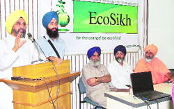 An environmentalist addresses a gathering at Ramgarhia Girls College in Ludhiana