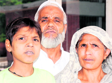 Mohammad Nadeem with his parents at the PGI