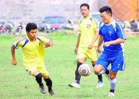 A match in progress in the Lala Nemi Dass Memorial District Football League in Dehradun on Sunday