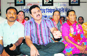 Uttarakhand Rajya Nirman Sainani Manch convener Manoj Dhayani addresses a press conference in Dehradun on Thursday.