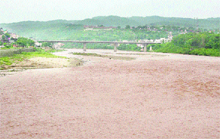 The water level in the Tawi has risen due to heavy rain in Jammu.