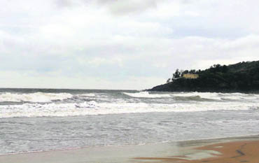 The best part of the rains is that the beaches of Goa are windswept, clean and pristine