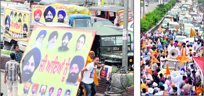 Akali leaders, who didnt get appropriate space to display their billboards, hold boards