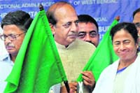 West Bengal CM Mamata Banerjee with Railways Minister Dinesh Trivedi in Siliguri.