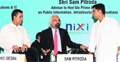 Sam Pitroda, Advisor to Prime Minister on Public Information with Ministers of State for Communications & Information Technology, Sachin Pilot and Milind Deora at a conference in New Delhi.