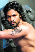 After Emraan Hashmi was found to be gluten intolerant, he switched to a diet of oat bran and green carbs